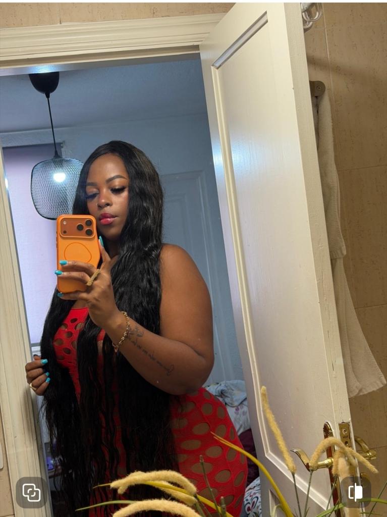 Chica busca chico en Tenerife: 