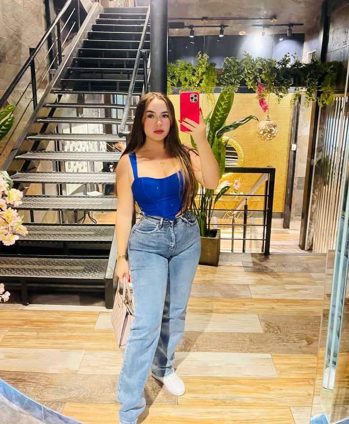 Chica busca chico en Tenerife: 