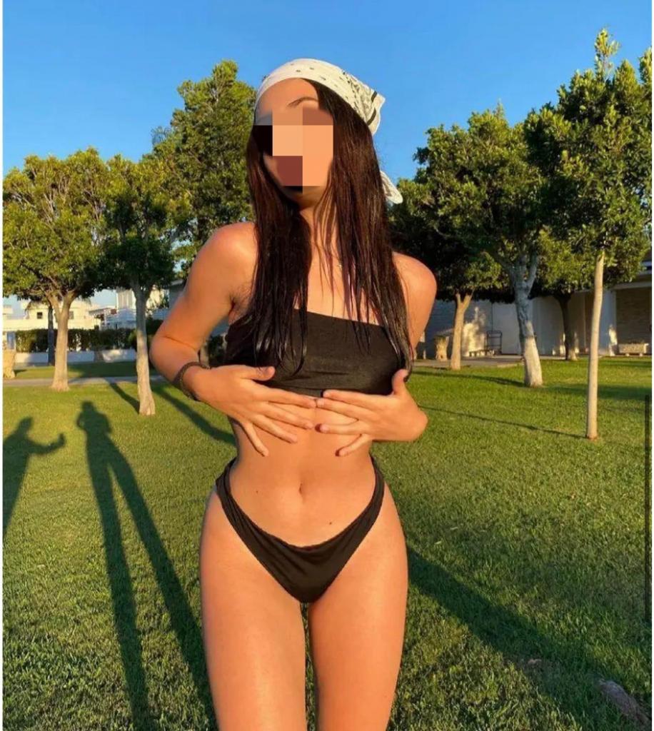 Chica busca chico en Murcia: Chica busca chico