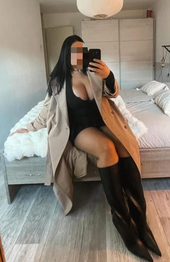 645322001: Chica busca chico en Badajoz