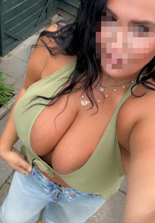 645322001: Chica busca chico en Badajoz