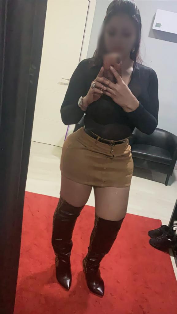 Chica busca chico en Jaén: 