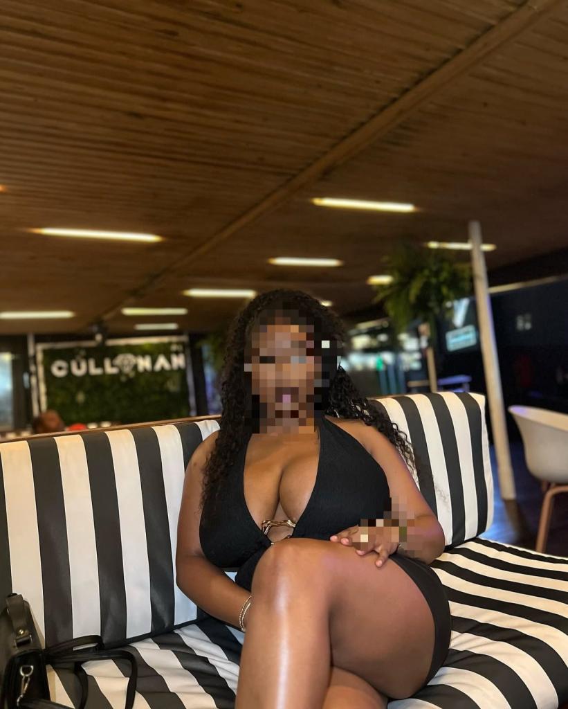 Chica busca chico en Sevilla: 