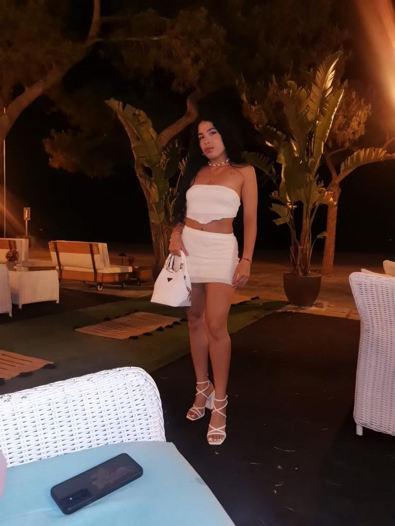Chica busca chico en Almería: 
