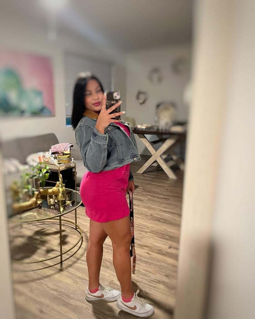 Chica busca chico en Tenerife: 