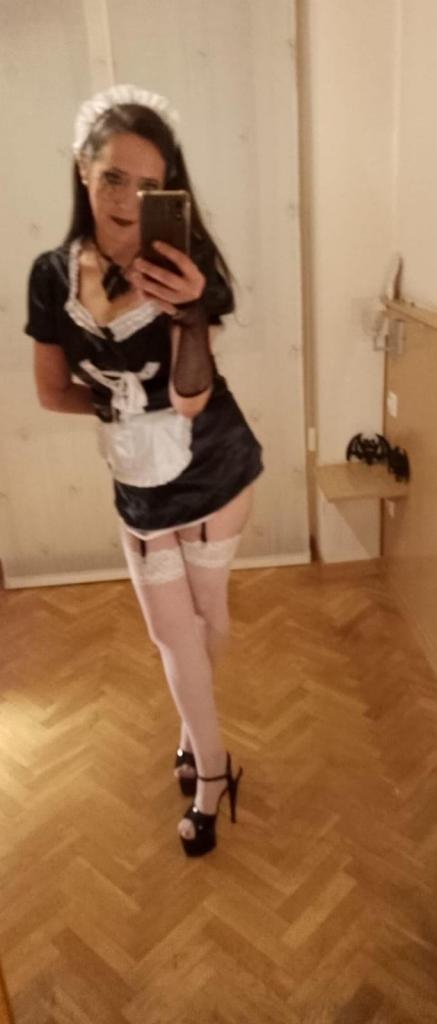 635303303: Chica busca chico en Madrid