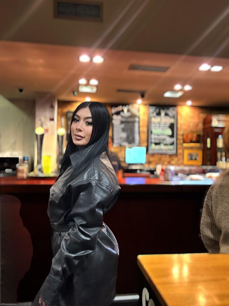 643808145: Chica busca chico en La Rioja