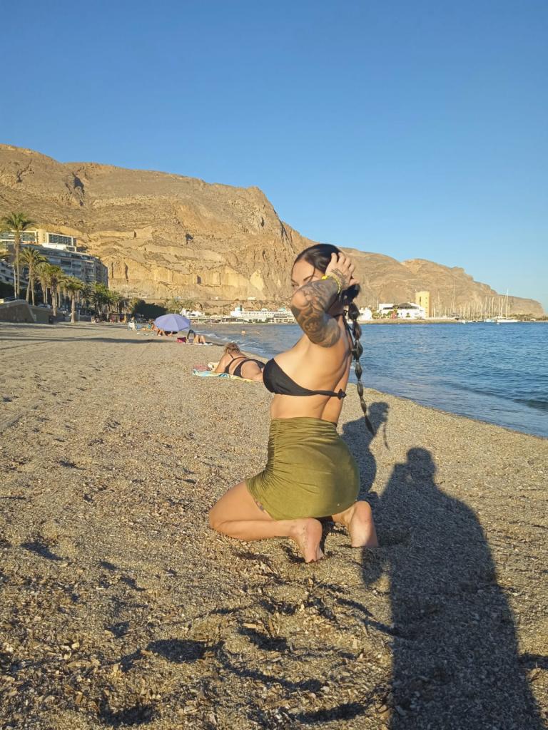 Chica busca chico en Almería: 