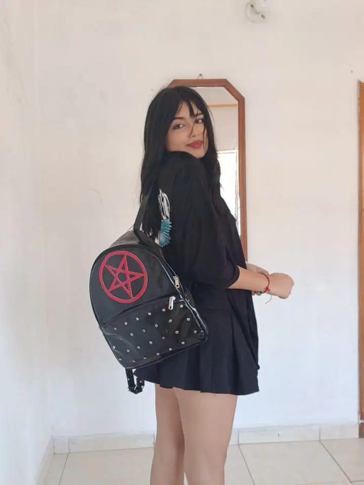 Chica busca chico en Jaén: 