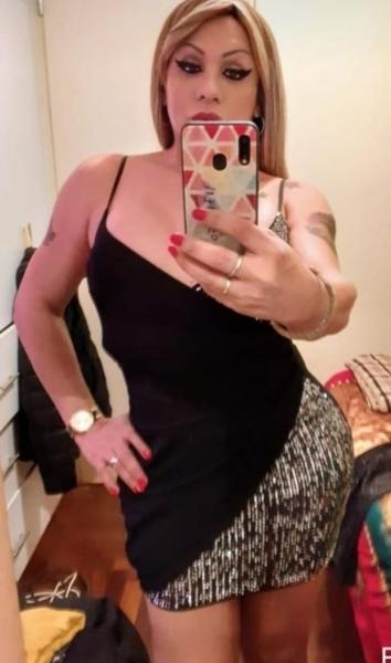 613478206: Transexual en Sevilla