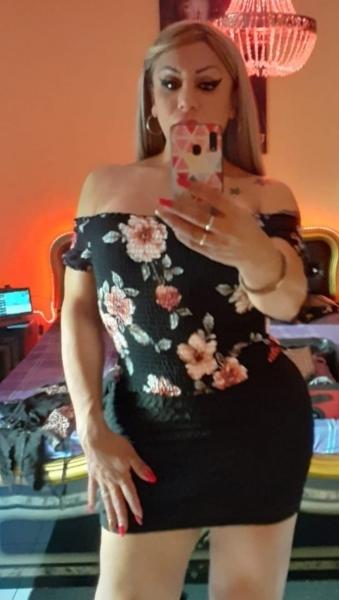 613478206: Transexual en Sevilla