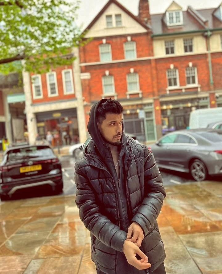 Chico busca chica en Madrid: 