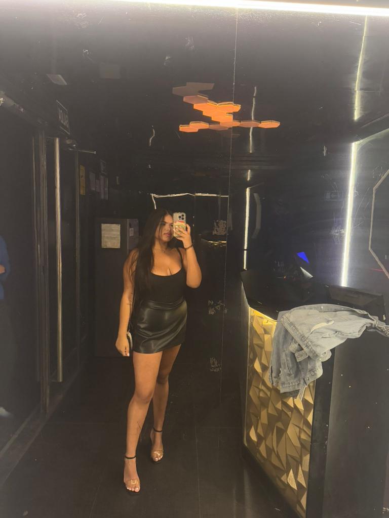 Chica busca chico en Sevilla: 