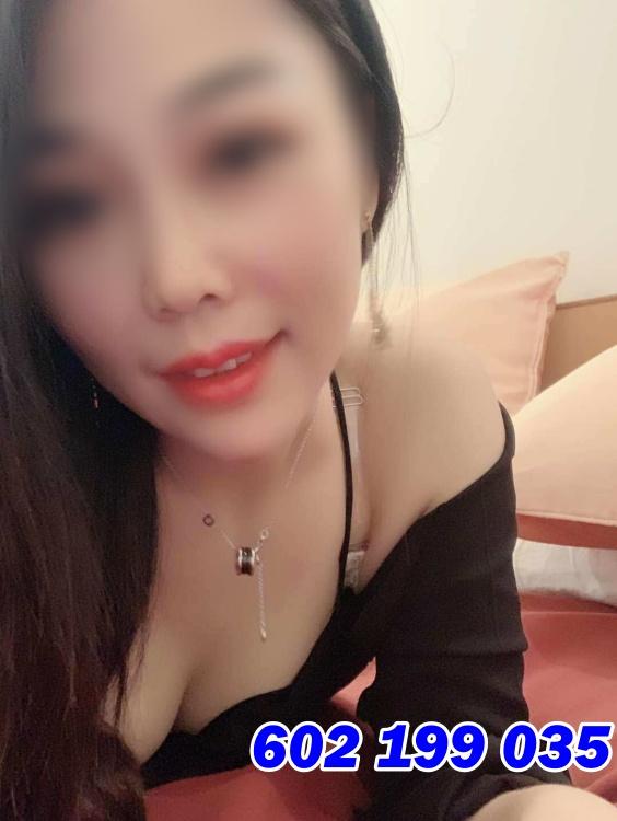 Chica busca chico en Barcelona: Chica busca chico