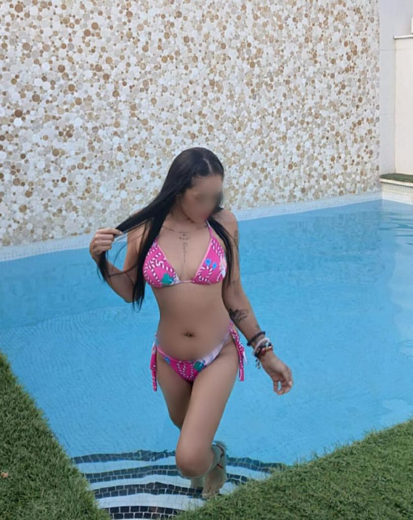 Chica busca chico en Granada: 
