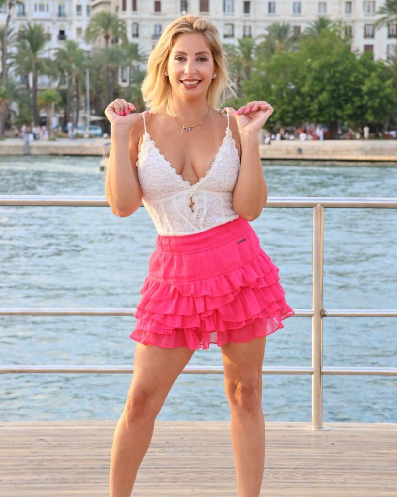 Chica busca chico en Alicante: 