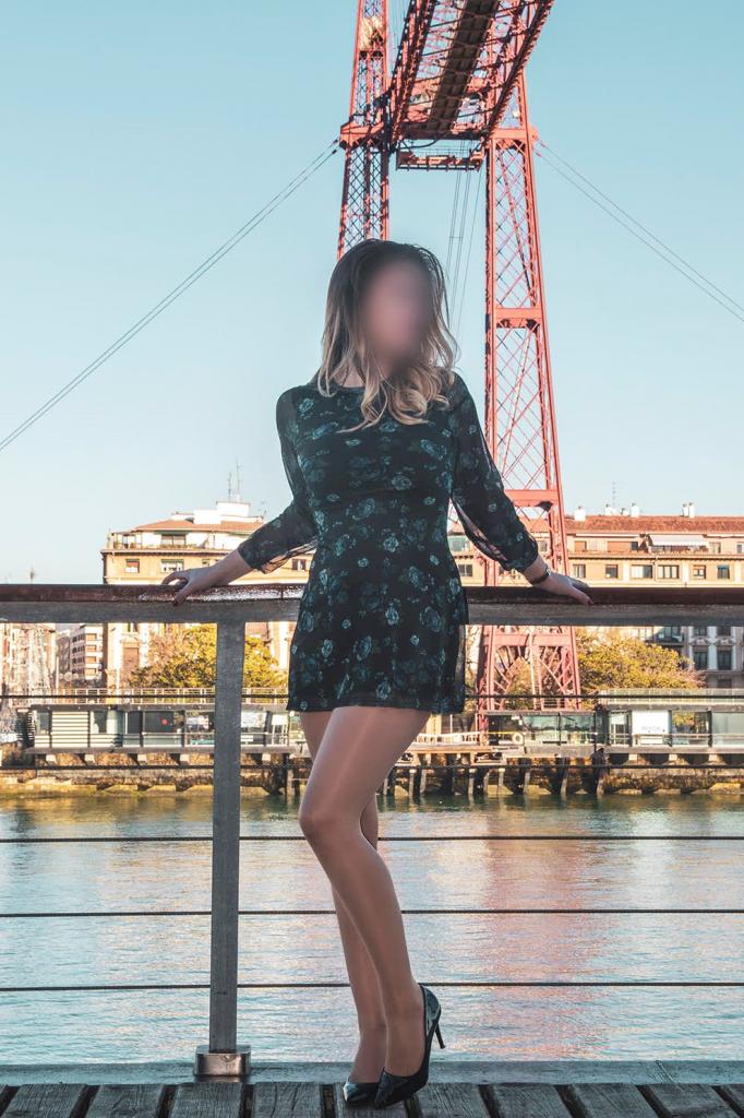 944436785: Chica busca chico en Vizcaya