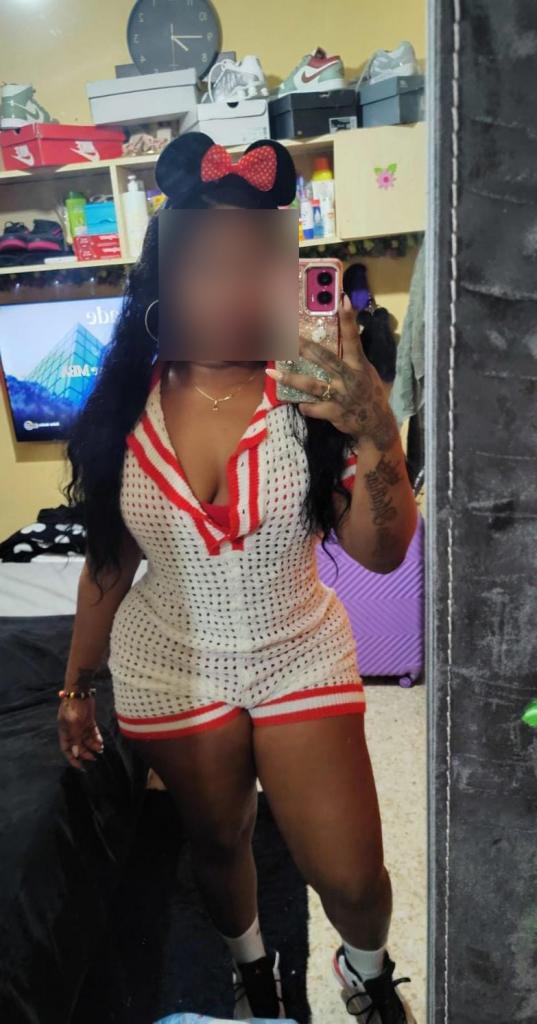 Chica busca chico en Almería: 