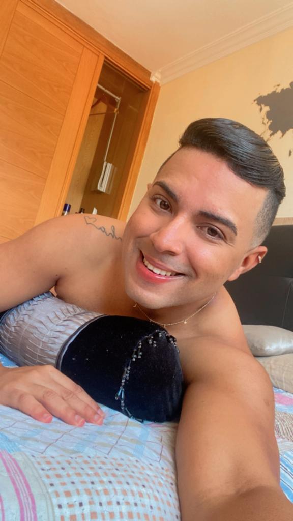 Chico busca chica en Asturias: 