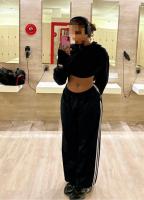 672528885: Chica busca chico en León