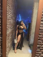 647371228: Chica busca chico en Sevilla