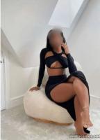 611306347: Chica busca chico en La Coruña