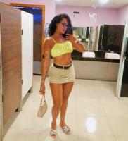 613845000: Chica busca chico en Pontevedra