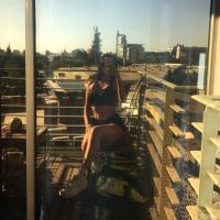 607356697: Chica busca chico en Ibiza