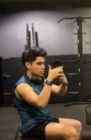 692543750: Chico busca chica en Barcelona