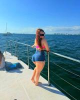 631844041: Chica busca chico en Gerona