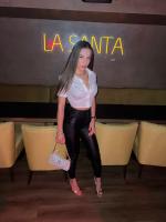 672411786: Chica busca chico en Madrid