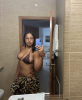 602015332: Chica busca chico en Granada