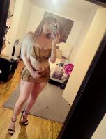 681098657: Chica busca chico en Barcelona