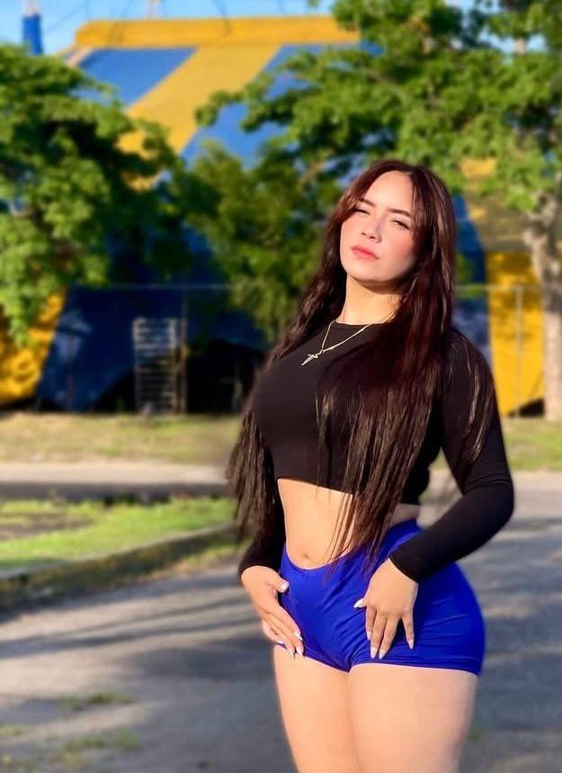 Chica busca chico en Tenerife: 