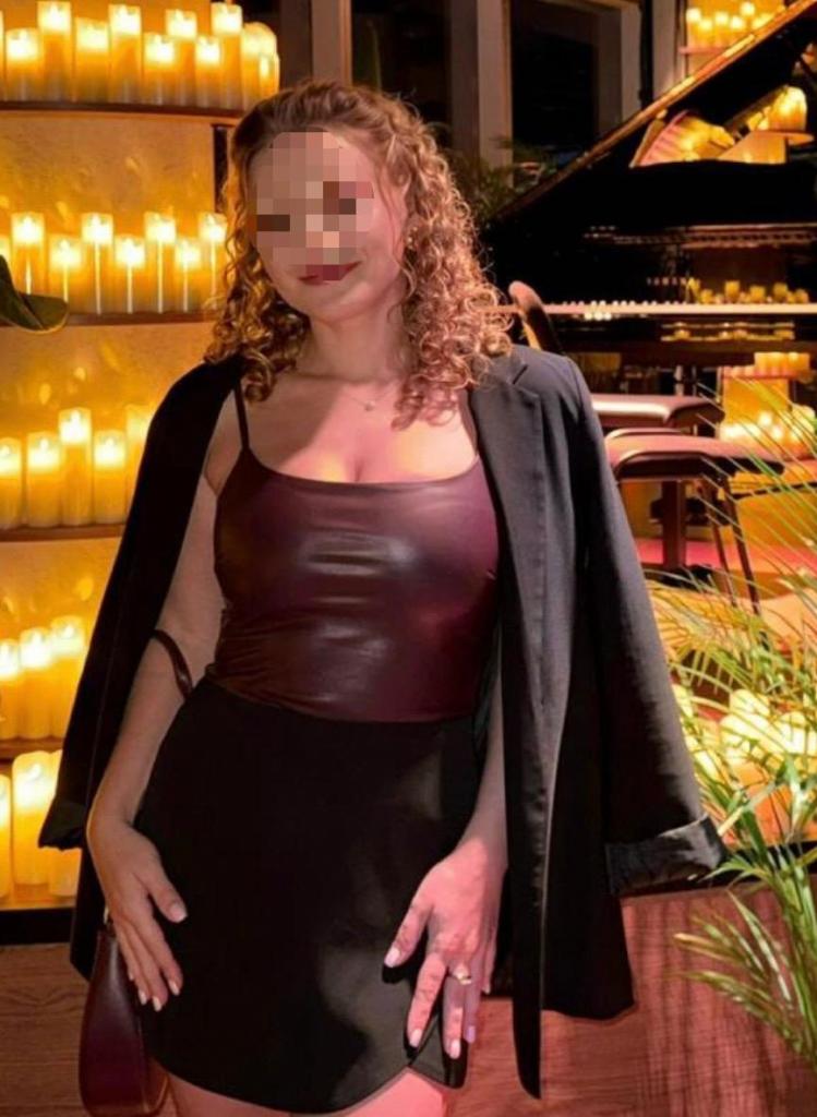 632205290: Chica busca chico en La Coruña