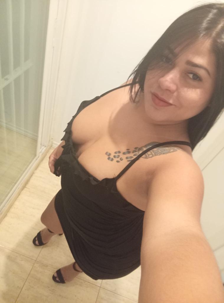 Chica busca chico en Granada: 