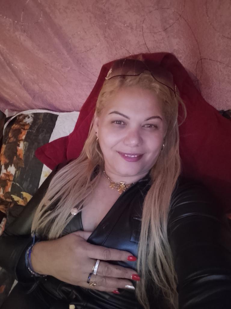 Chica busca chico en La Rioja: 