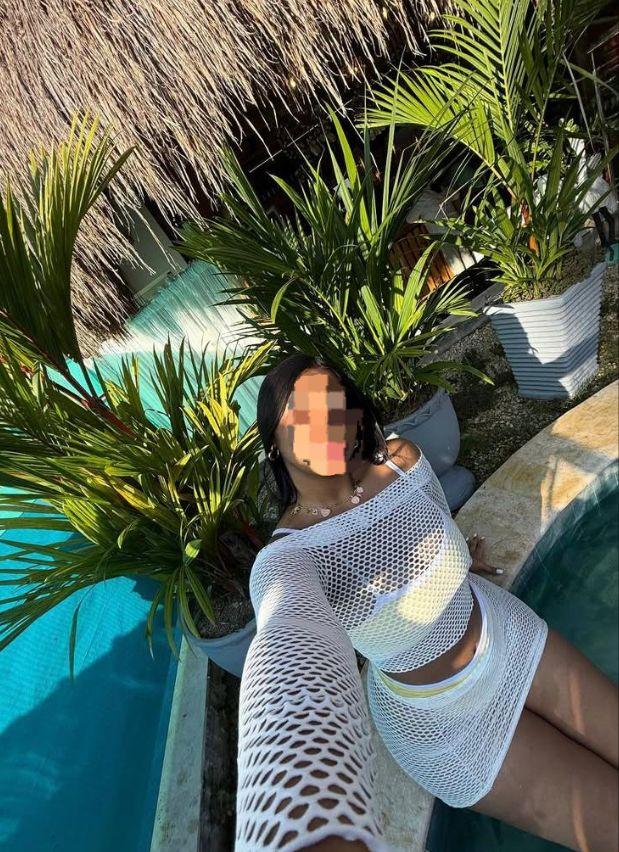 614114822: Chica busca chico en Valencia