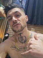 613218116: Chico busca chica en Sevilla