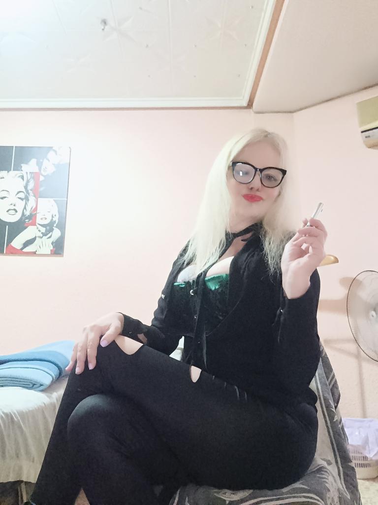 613898263: Chica busca chico en Valencia