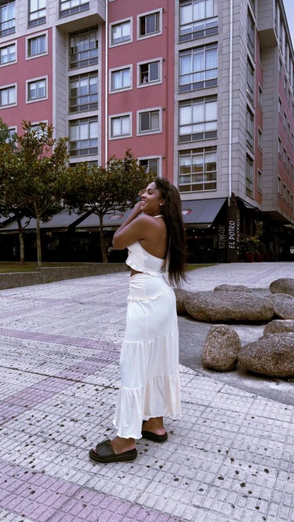 641986631: Chica busca chico en La Coruña