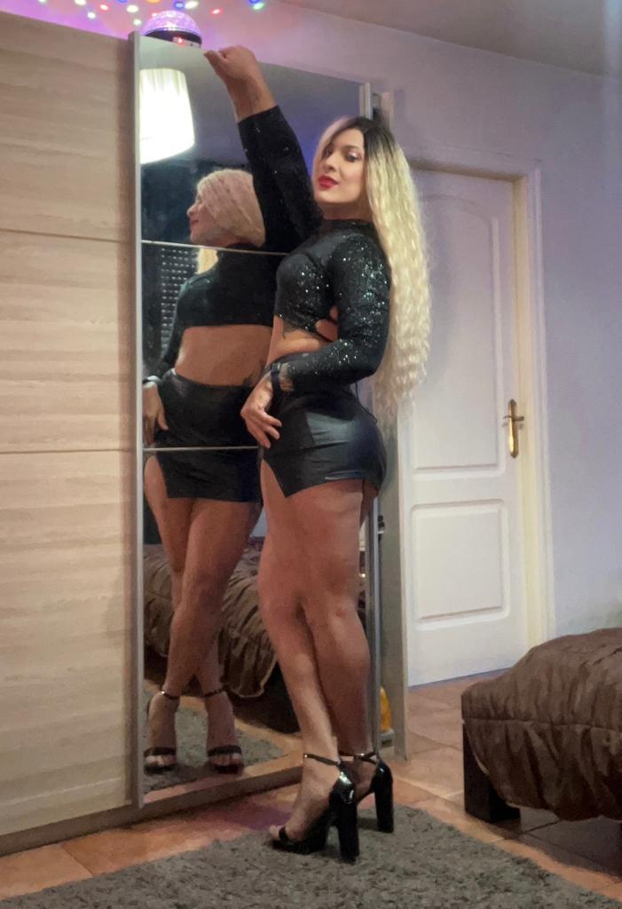 661540353: Travesti en Sevilla