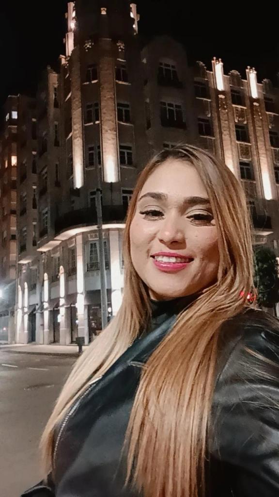 Chica busca chico en Zaragoza: Chica busca chico