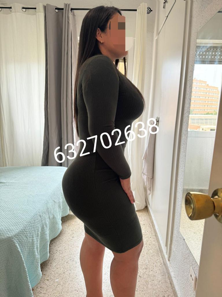 Chica busca chico en Menorca: 