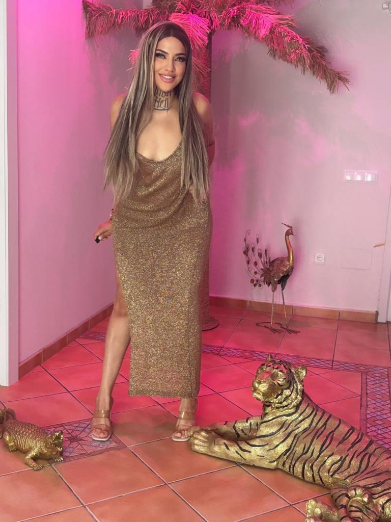 Chica busca chico en Ibiza: 