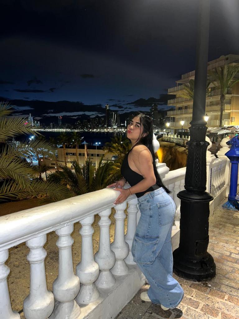 Chica busca chico en Alicante: 