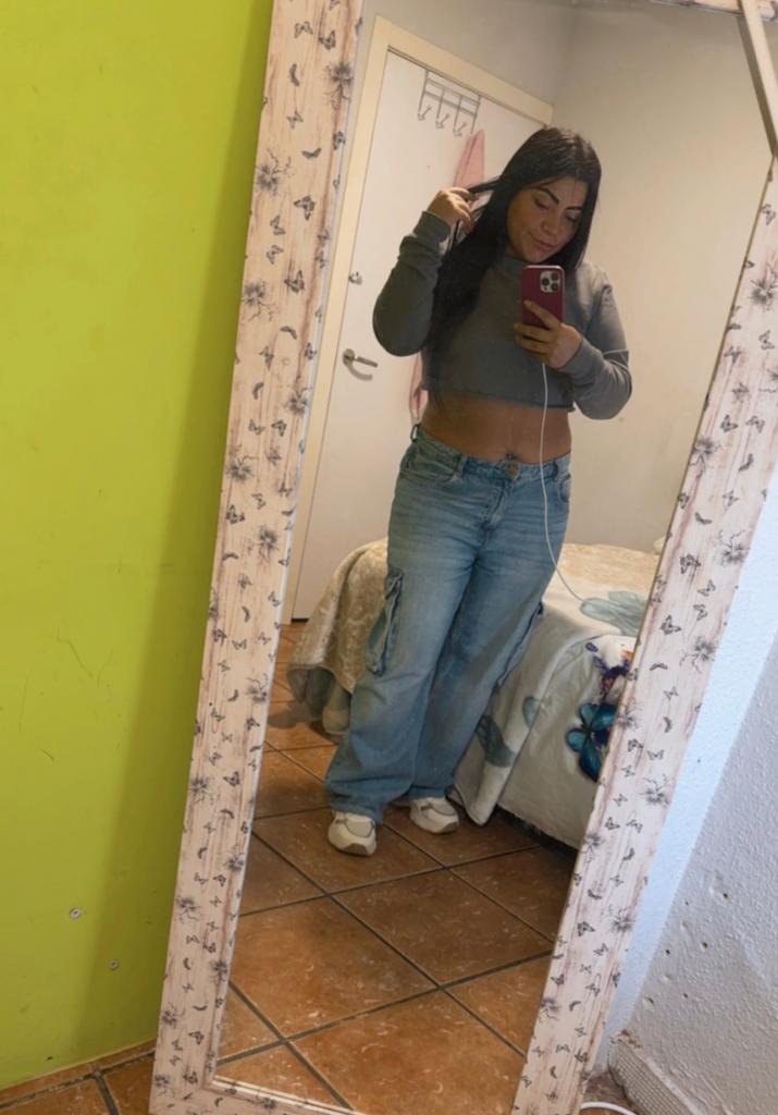 602035431: Chica busca chico en Barcelona