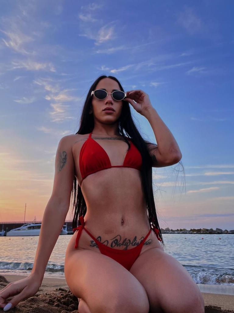 Chica busca chico en Barcelona: 