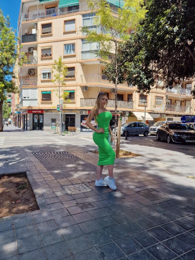 Chica busca chico en Barcelona: 