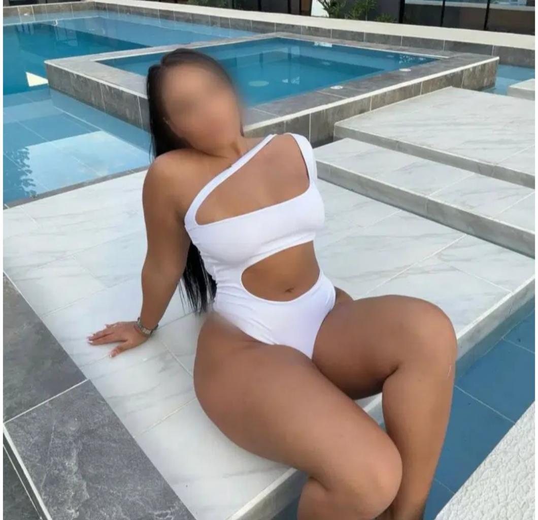 Chica busca chico en Cádiz: 